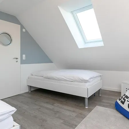 Lighthouse Fluegge Apartment